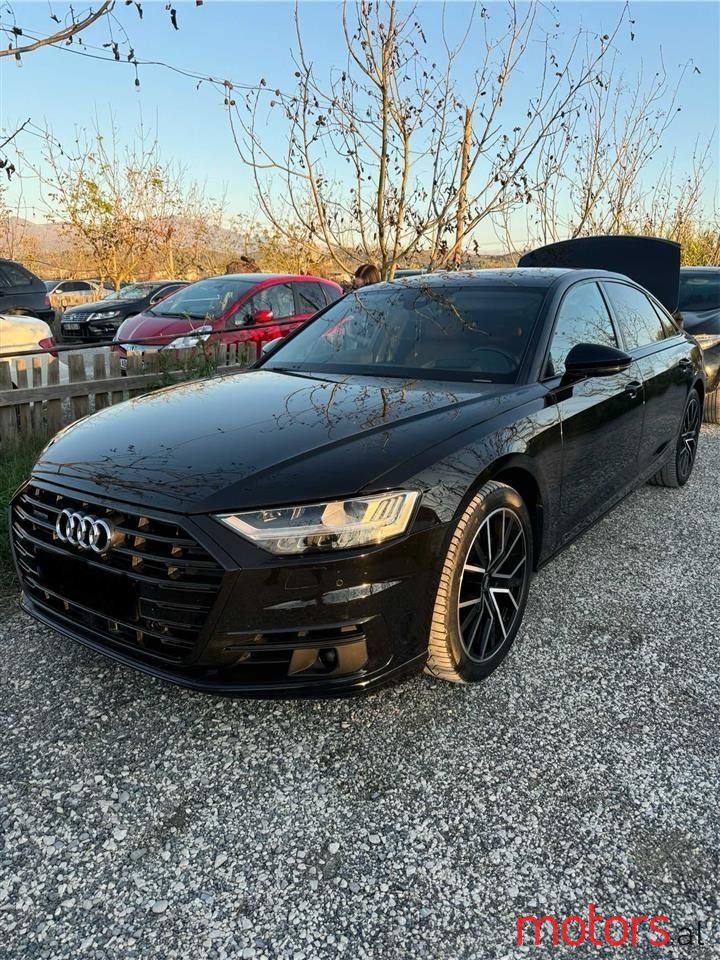 2019' Audi A8 photo #2