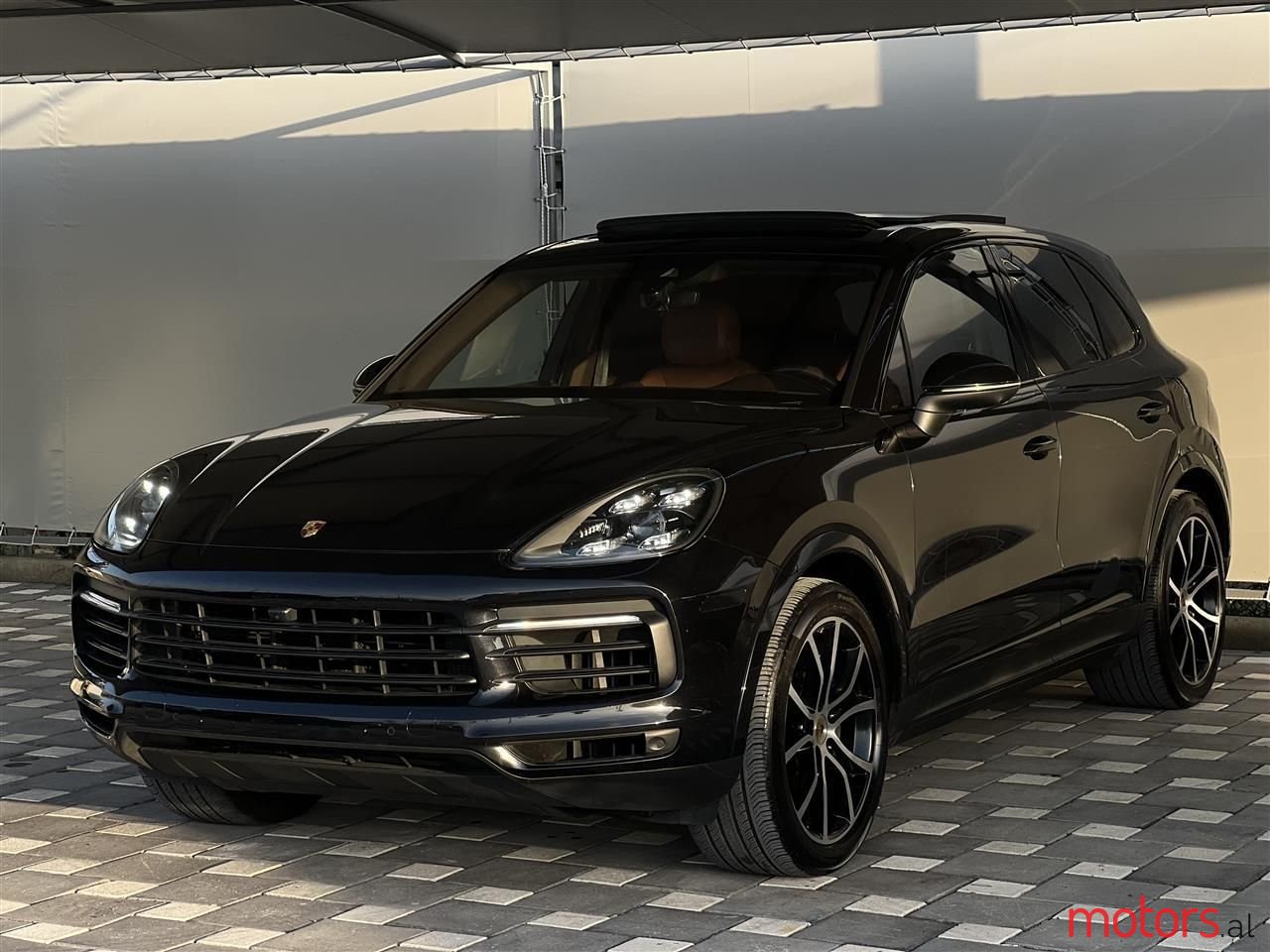 2020' Porsche Cayenne photo #1