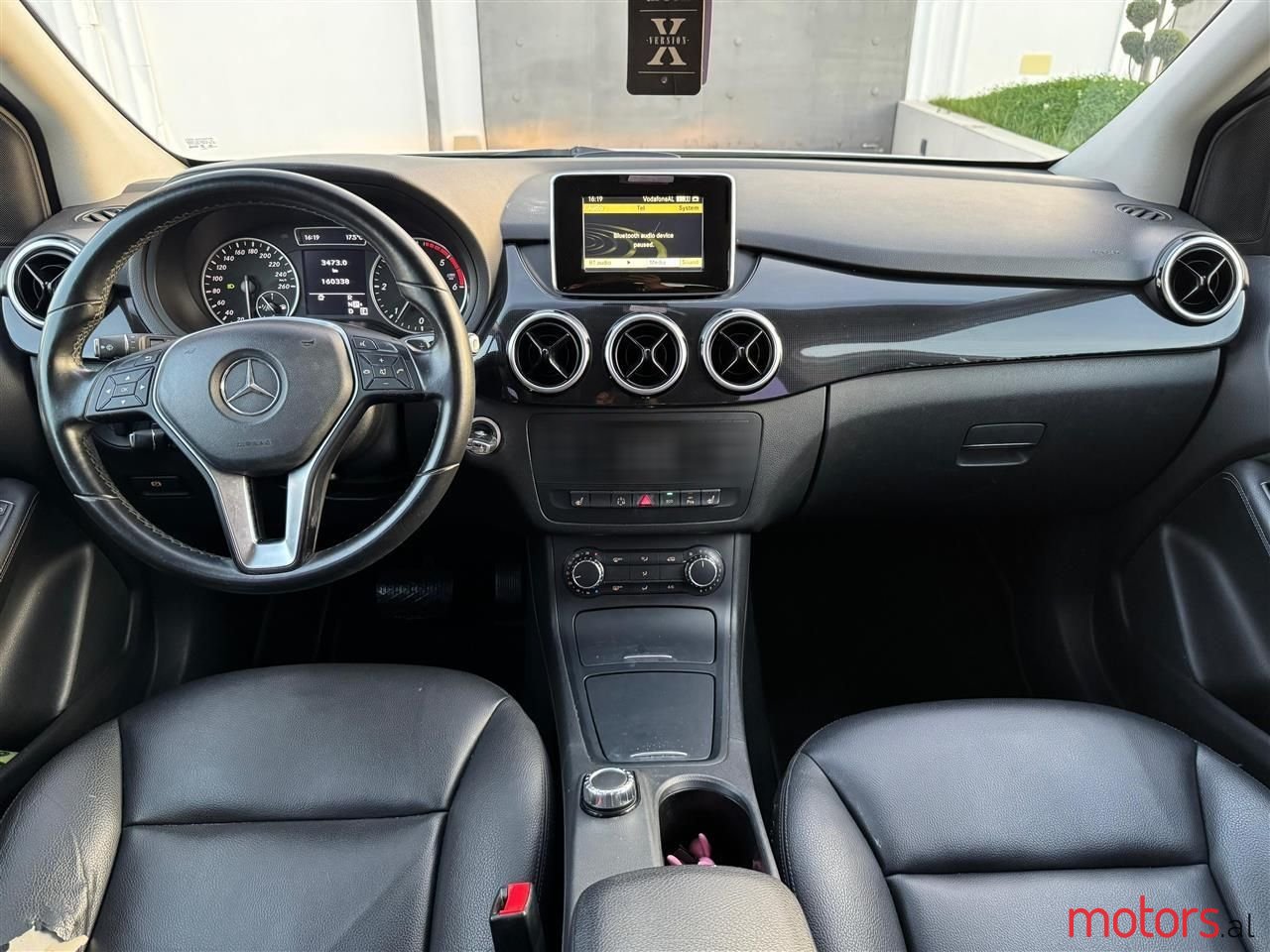 2012' Mercedes-Benz B 200 photo #2