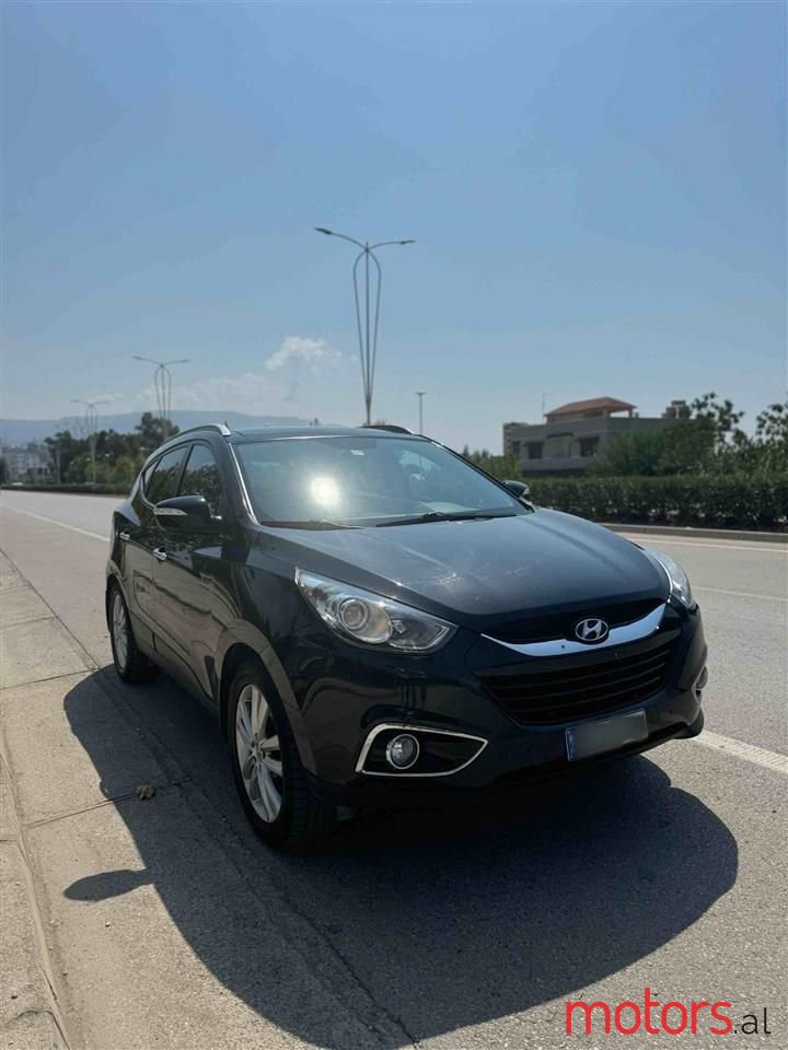 2011' Hyundai ix35 photo #1
