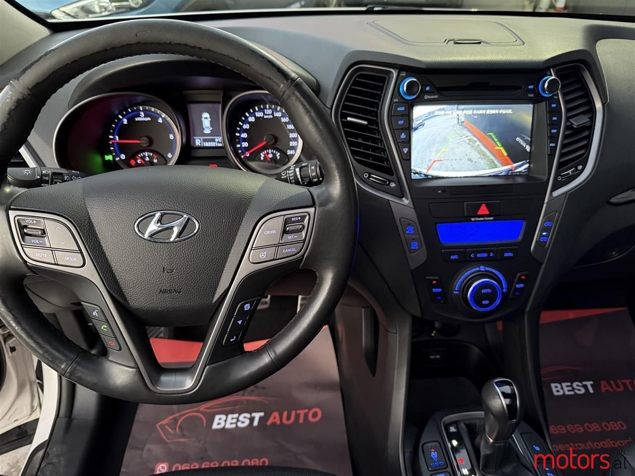 2013' Hyundai Santa Fe photo #6