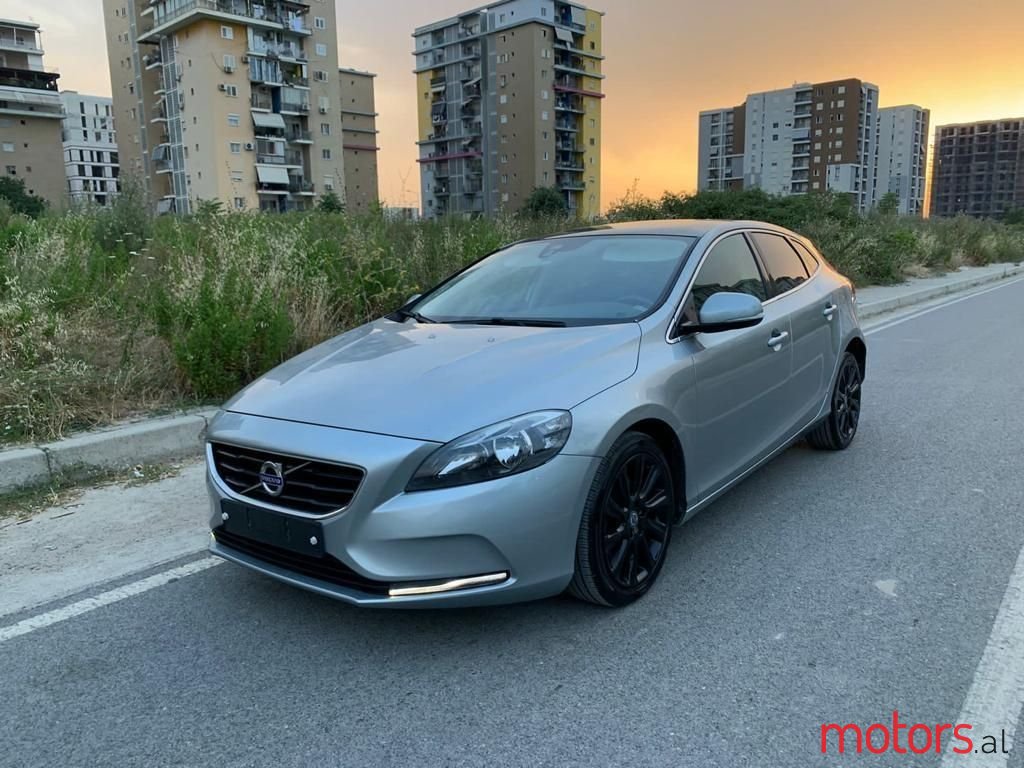 2014' Volvo V40 photo #2