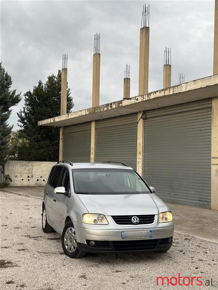 2006' Volkswagen Touran photo #1