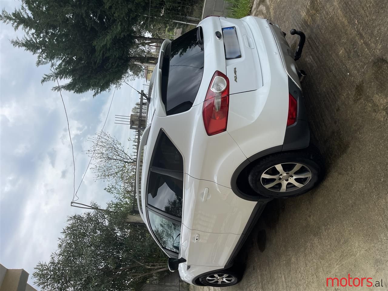 2012' Ford Kuga photo #1