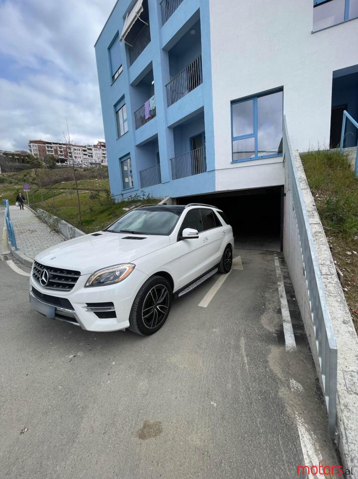 2014' Mercedes-Benz ML 350 photo #3