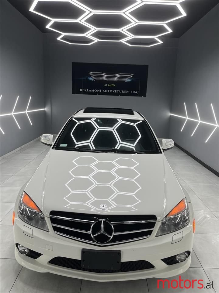 2008' Mercedes-Benz C 300 photo #1