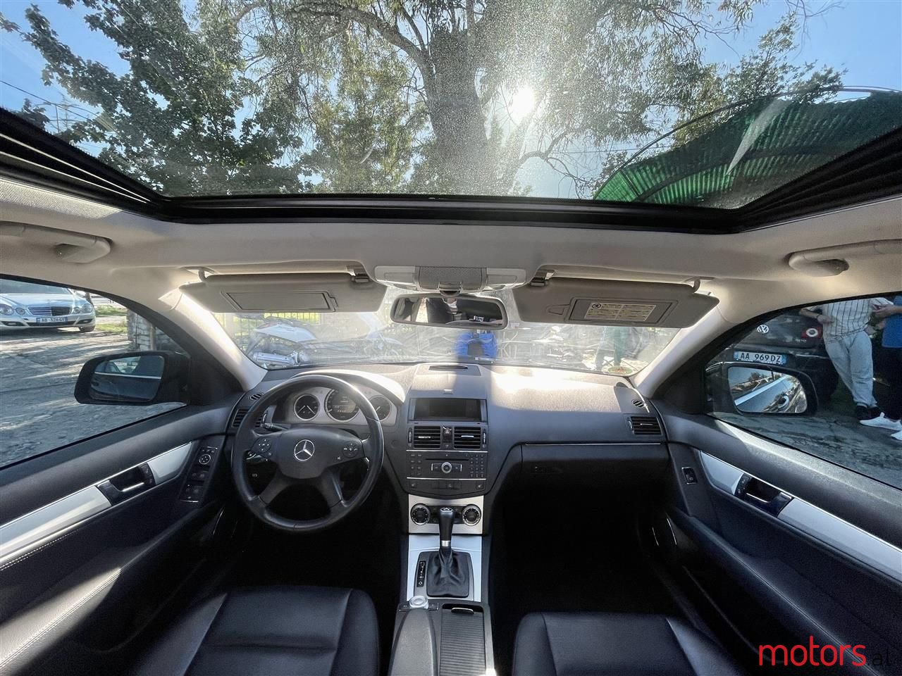 2008' Mercedes-Benz C 300 photo #3