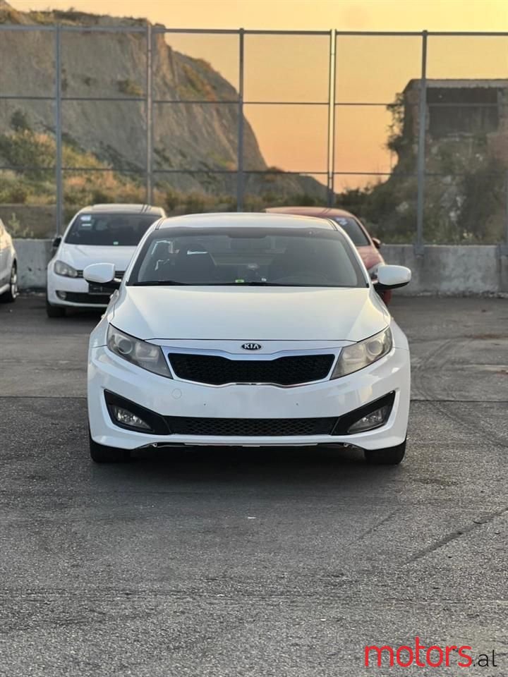 2013' Kia K5 photo #5