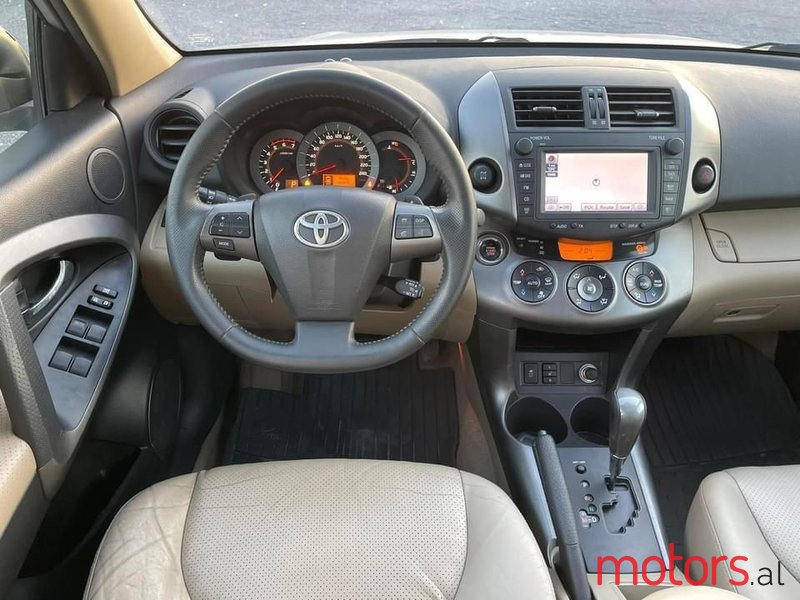 2012' Toyota RAV4 photo #3