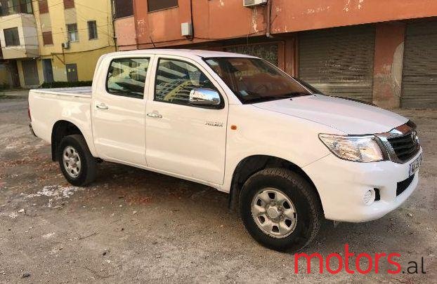 2014' Toyota Hilux photo #1