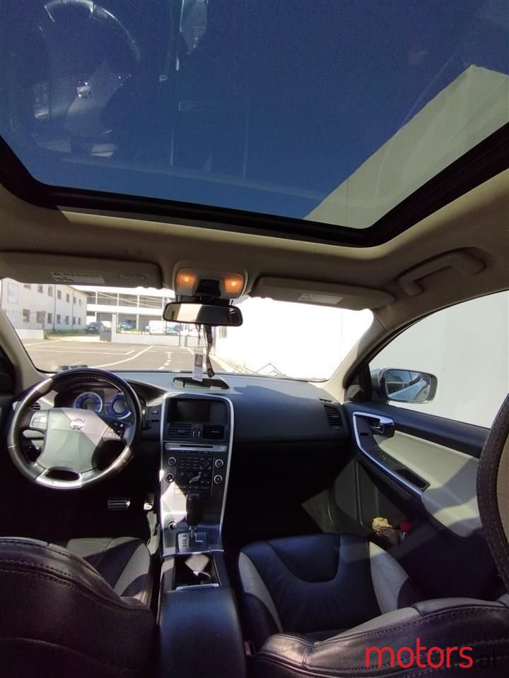 2010' Volvo Xc 60 photo #6