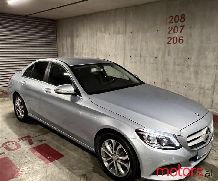 2015' Mercedes-Benz 220 photo #5