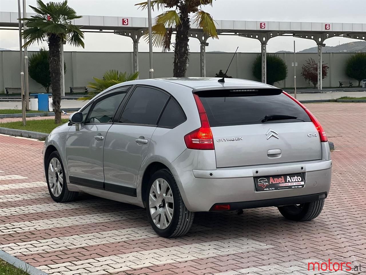 2007' Citroen C4 photo #4