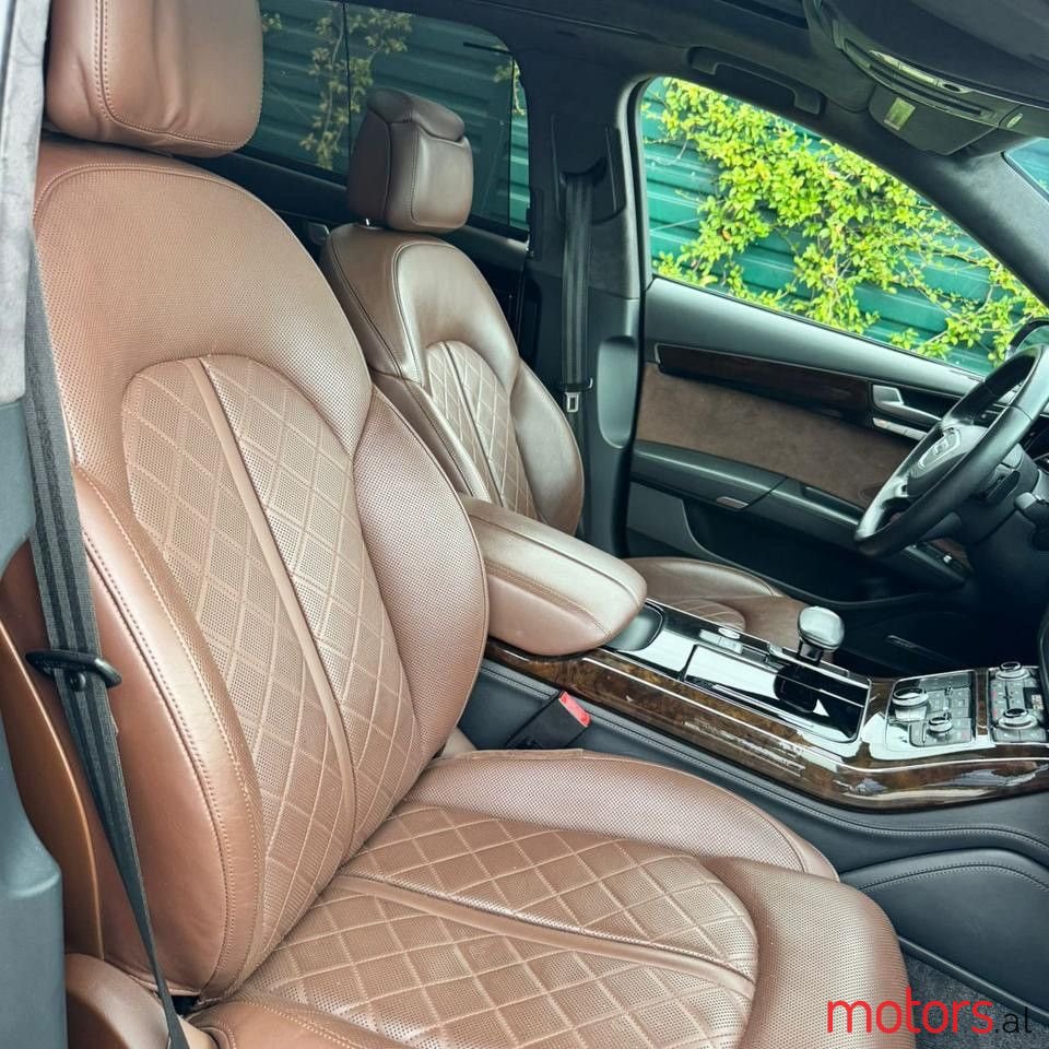 2015' Audi A8 photo #4