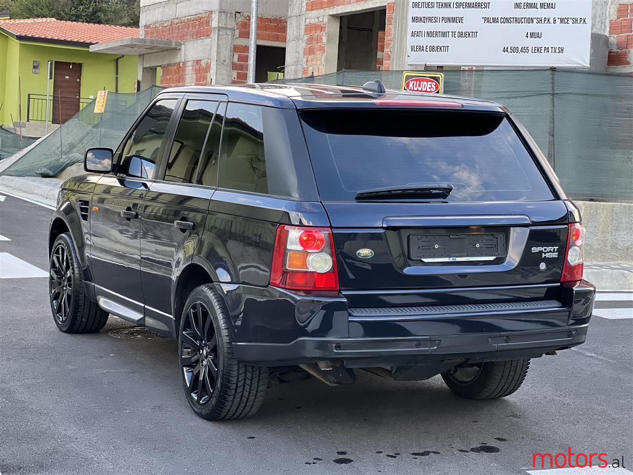 2009' Land Rover Range Rover Sport photo #3