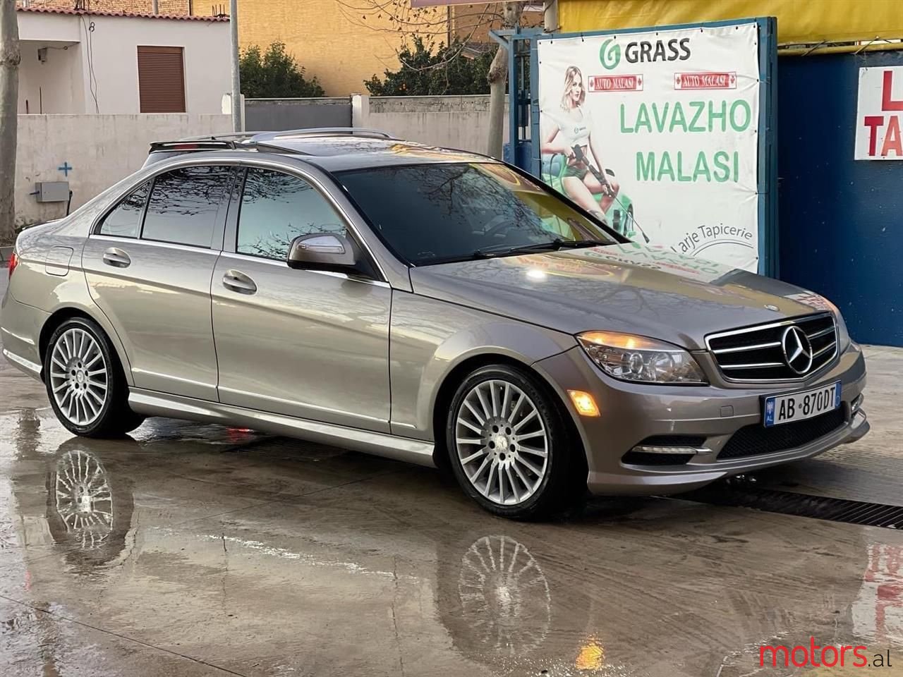 2009' Mercedes-Benz C 230 photo #3