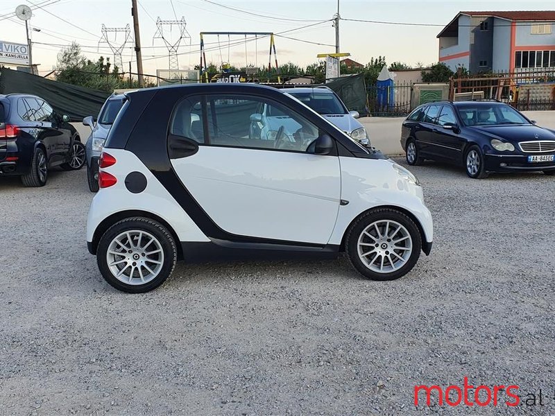 2008' Smart Fortwo photo #3