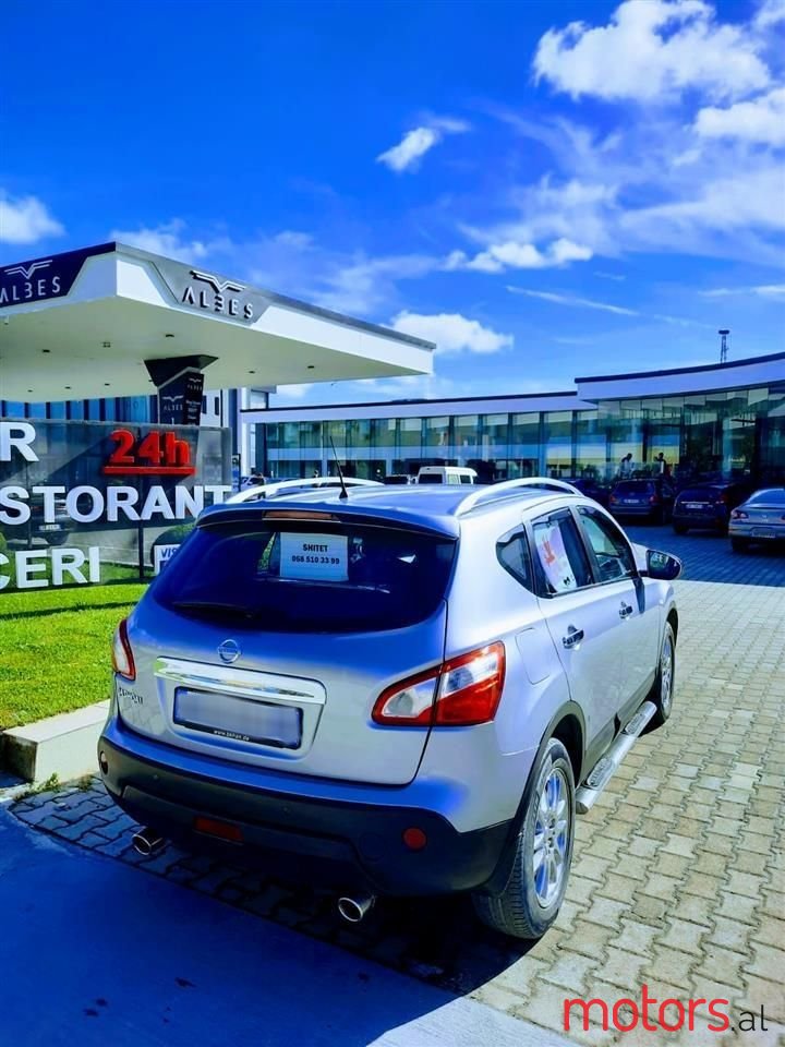 2011' Nissan Qashqai photo #3