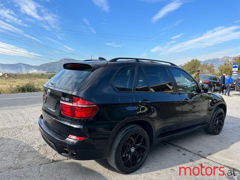 2011' BMW X5 photo #3