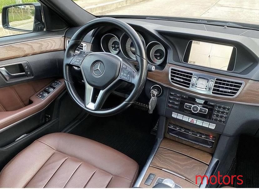 2014' Mercedes-Benz E 220 photo #5