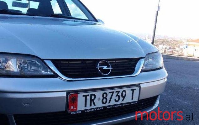 2001' Opel Vectra photo #1