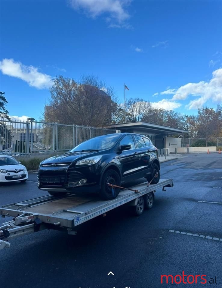 2016' Ford Kuga photo #1