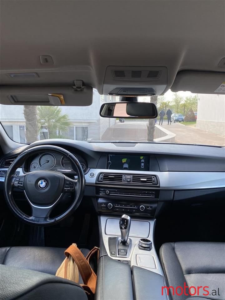 2010' BMW 530 photo #4