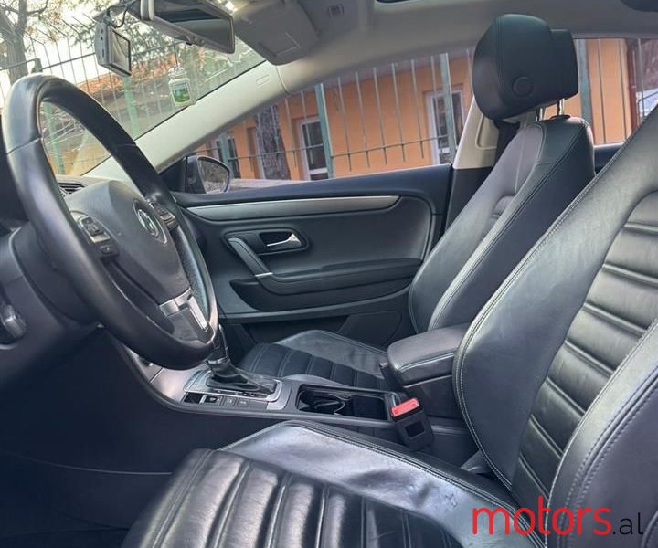 2013' Volkswagen Passat photo #2