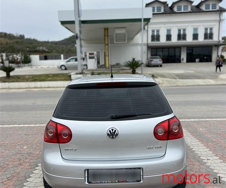 2008' Volkswagen Golf photo #4