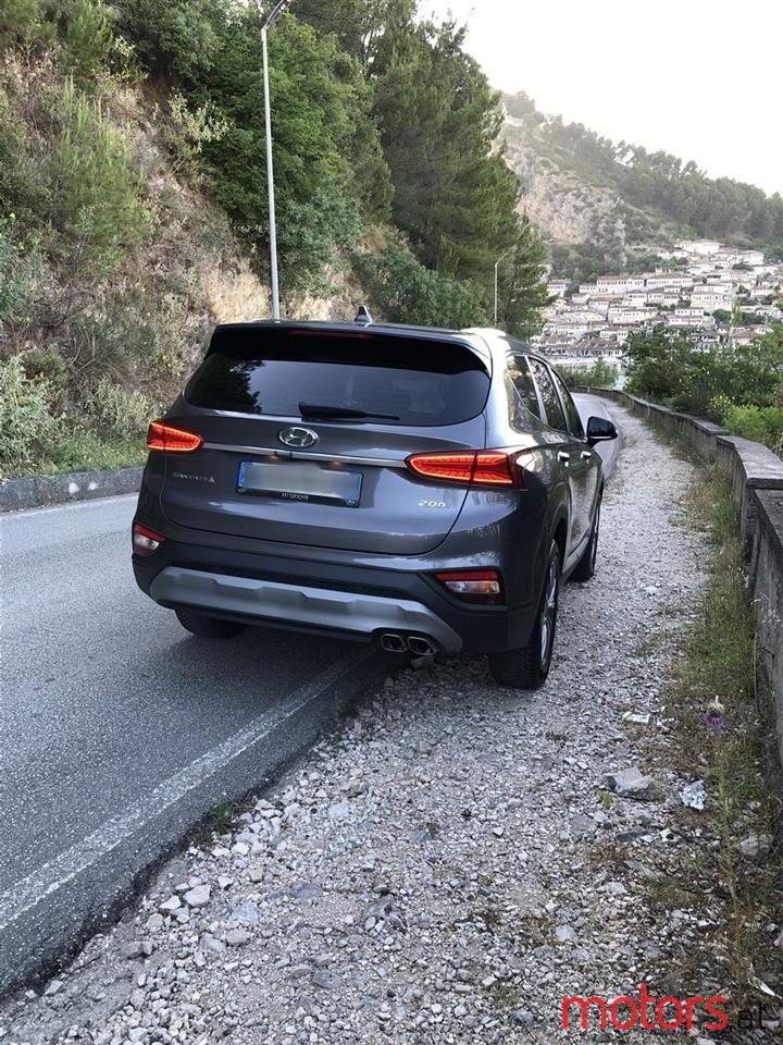 2018' Hyundai Santa Fe photo #1