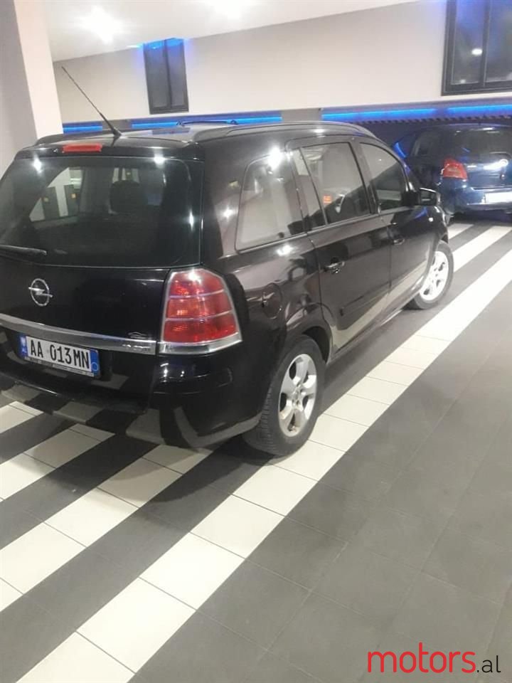 2005' Opel Zafira photo #2