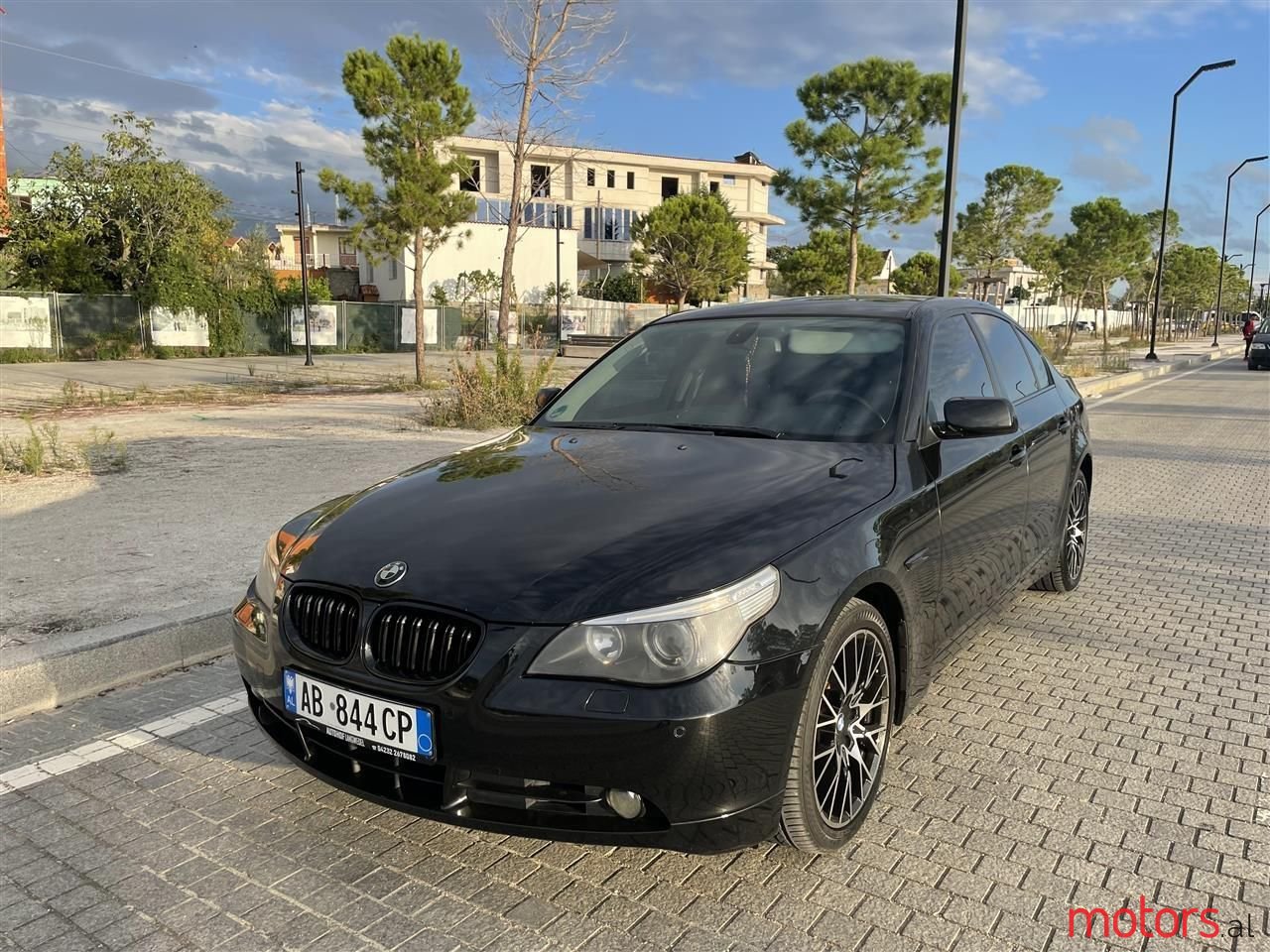 2005' BMW 525 photo #6