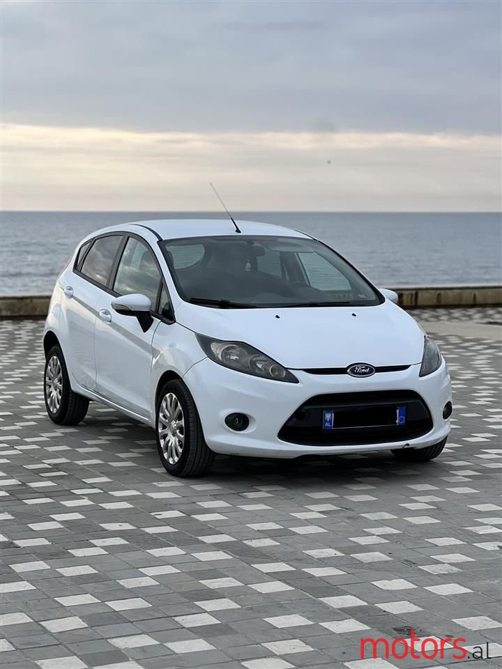 2010' Ford Fiesta photo #1