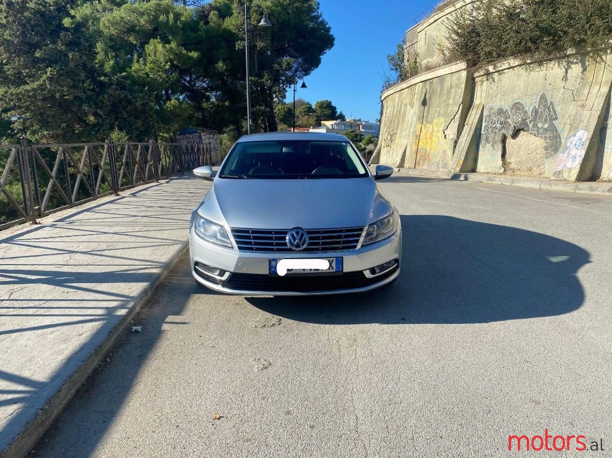 2013' Volkswagen photo #1