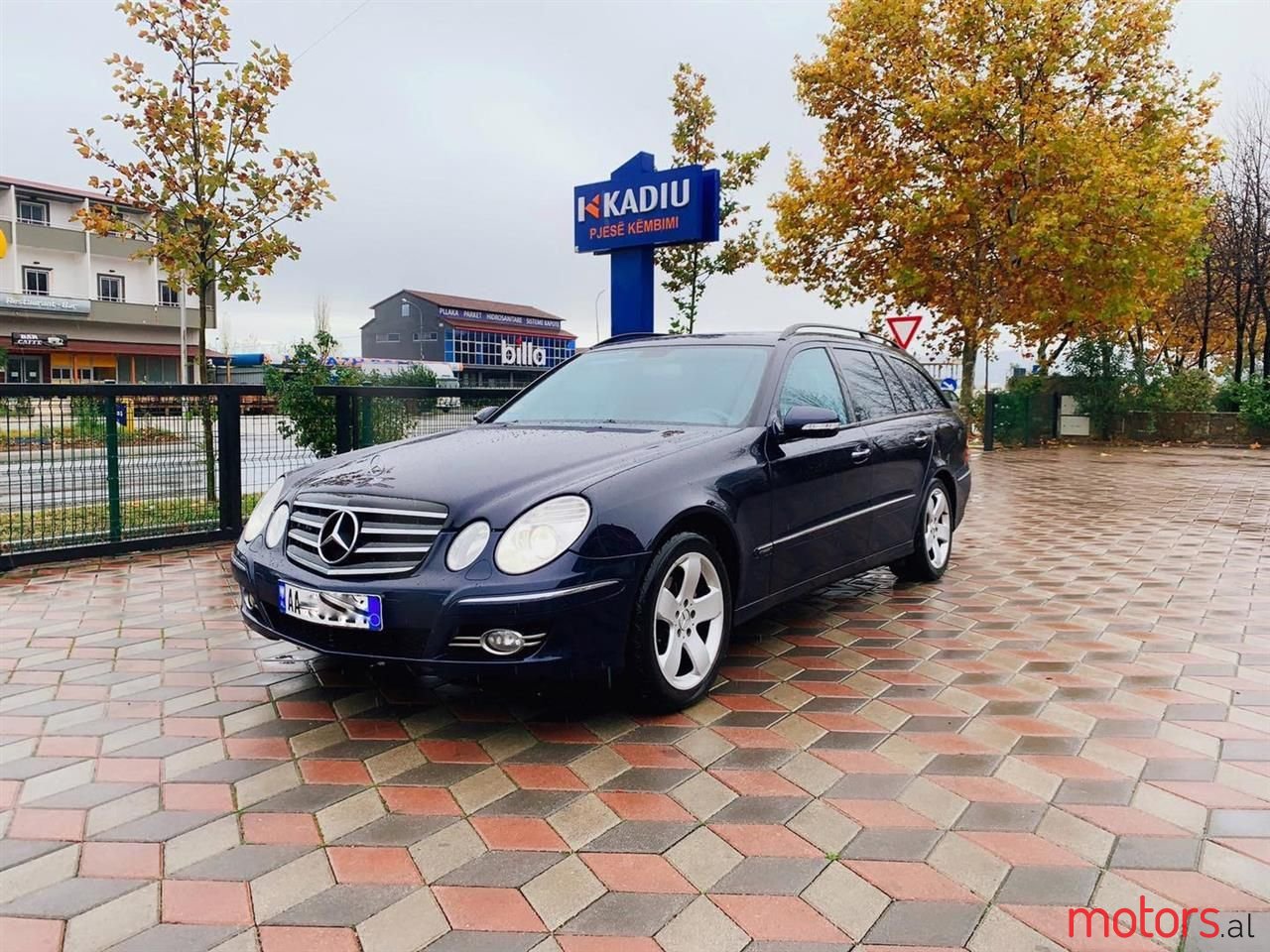 2006' Mercedes-Benz E 280 photo #1