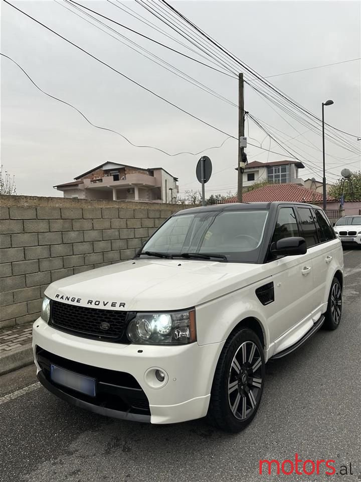 2011' Land Rover Range Rover Sport photo #2