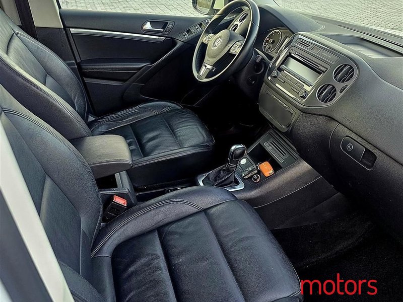 2014' Volkswagen Tiguan photo #3
