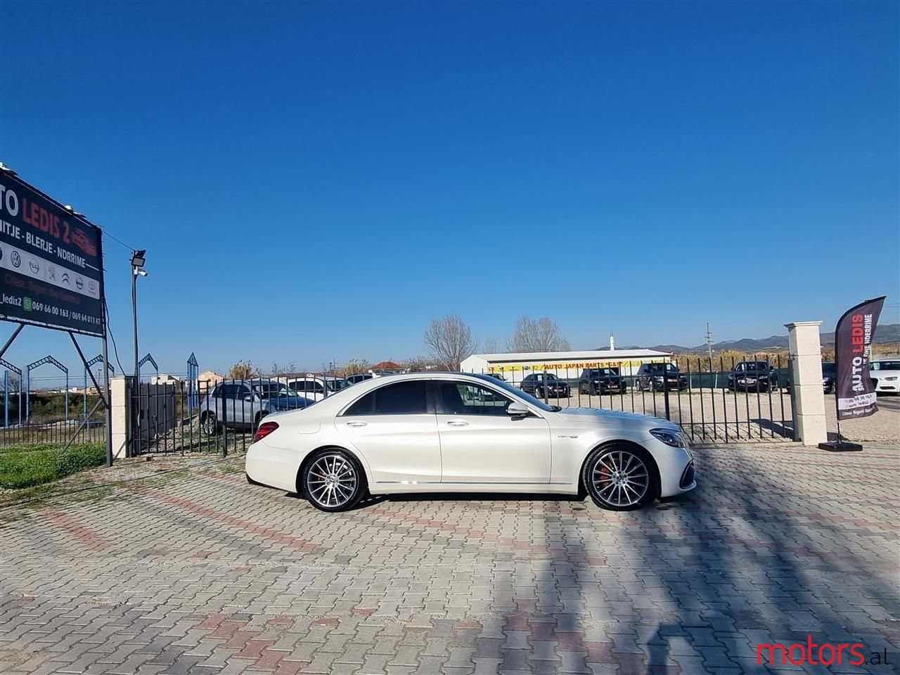 2016' Mercedes-Benz S 63 AMG photo #6