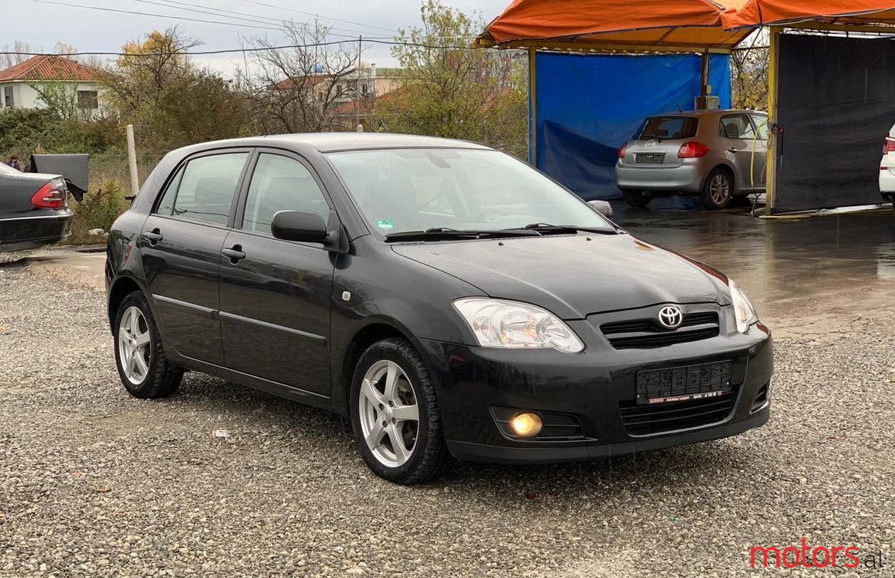 2005' Toyota Corolla photo #1