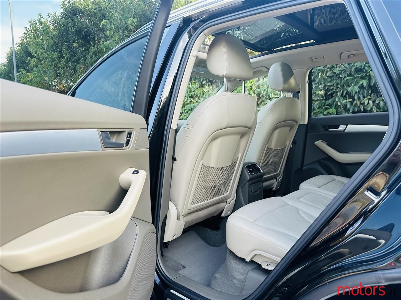 2012' Audi Q5 photo #6