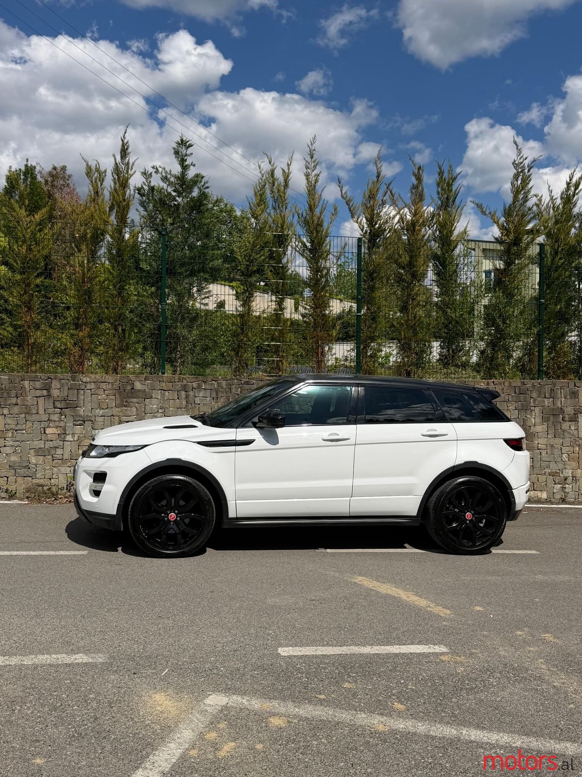 2014' Land Rover Range Rover Evoque photo #3