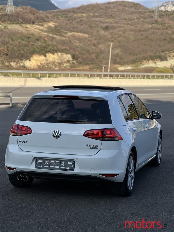 2015' Volkswagen Golf photo #3