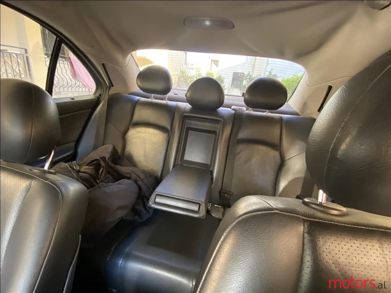 2004' Mercedes-Benz C 240 photo #6