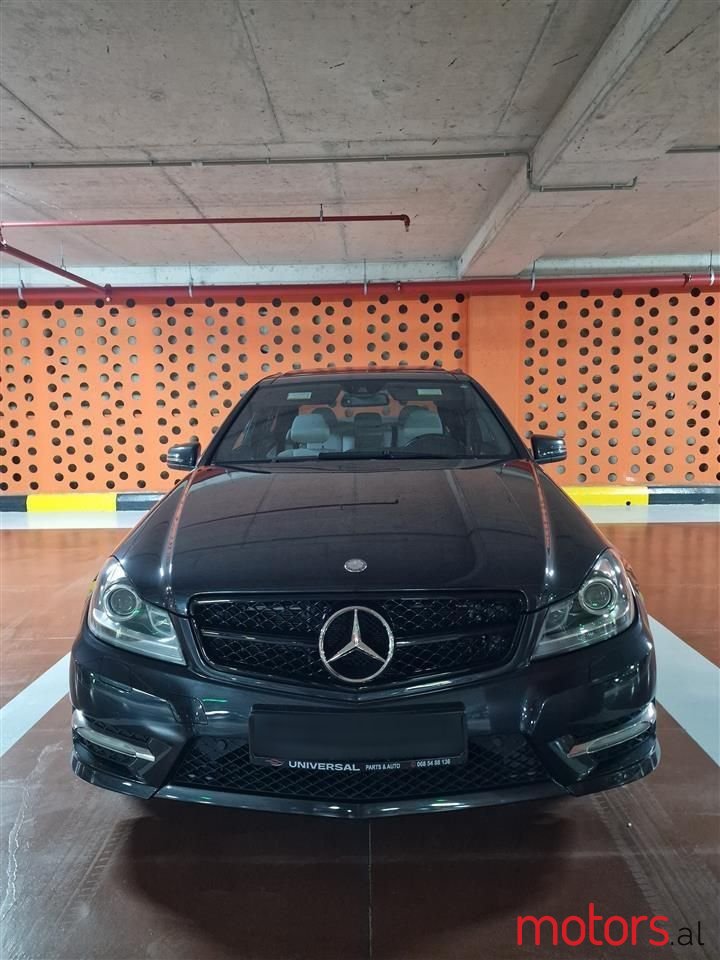 2012' Mercedes-Benz C 30 AMG photo #3