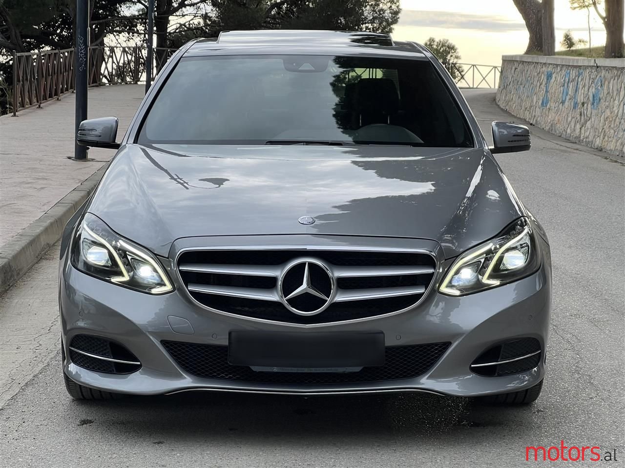 2015' Mercedes-Benz E 220 photo #4