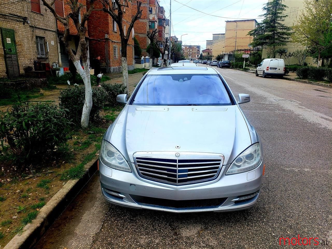 2012' Mercedes-Benz S 450 photo #1
