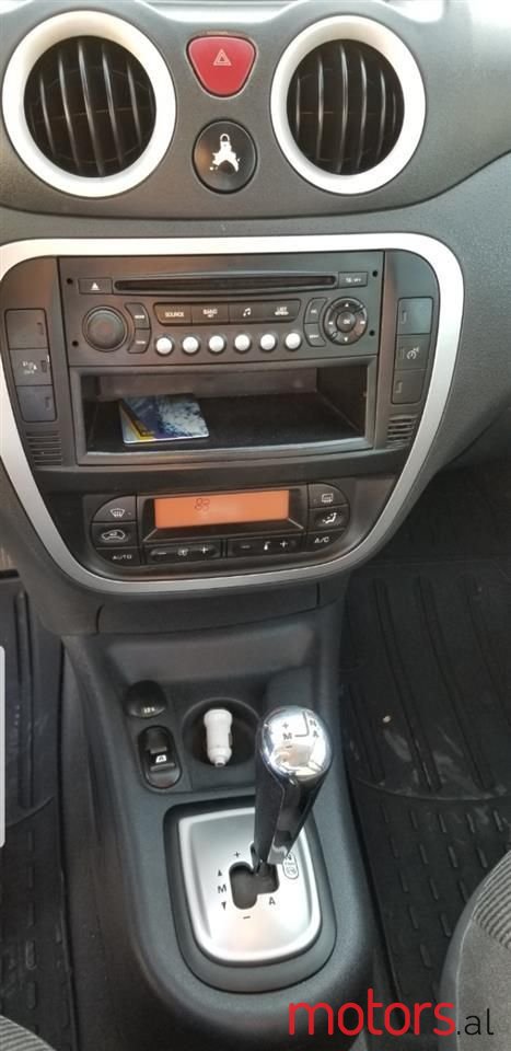 2009' Citroen C3 photo #6
