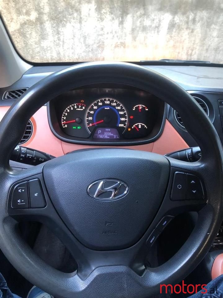 2016' Hyundai i10 photo #3