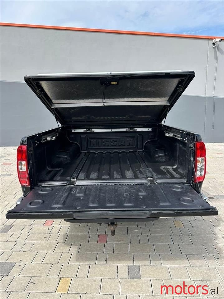 2011' Nissan Navara photo #3