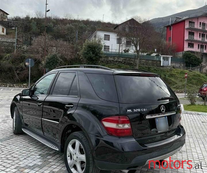 2008' Mercedes-Benz ML 320 photo #4